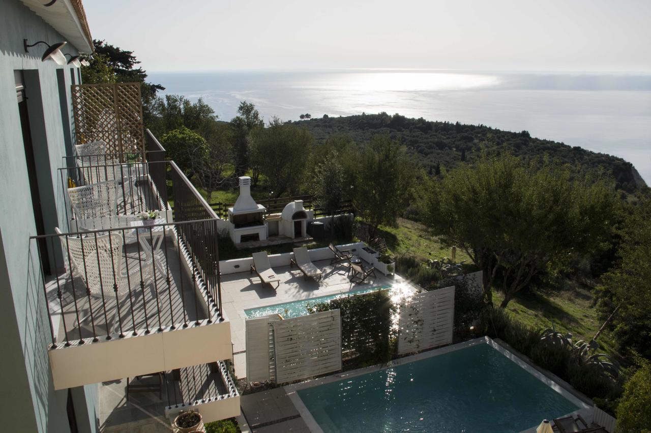 Yades Villas Athánion エクステリア 写真